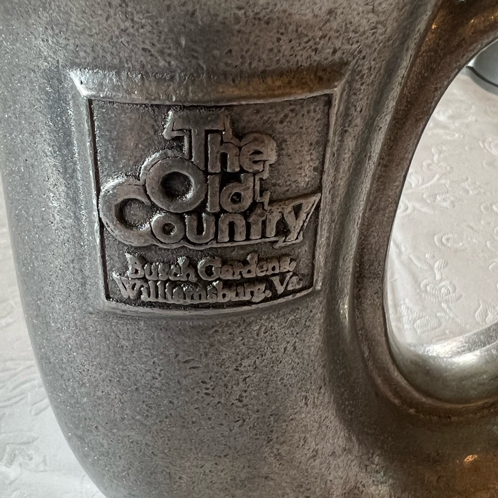 Vintage Busch gardens, the old country mug stein horn